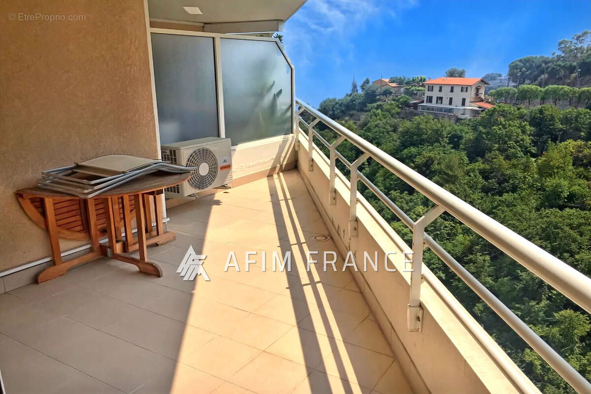 Appartement à BEAUSOLEIL