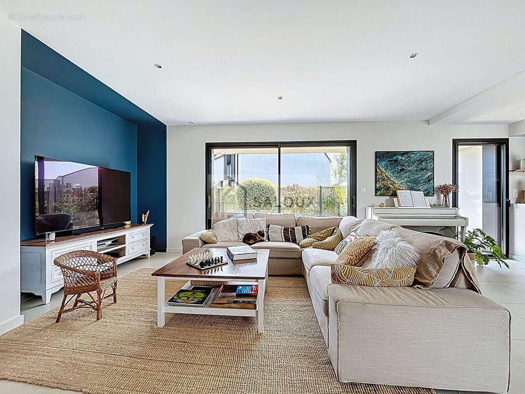 Vente maison contemporaine de 184m² - billiers - photo 7