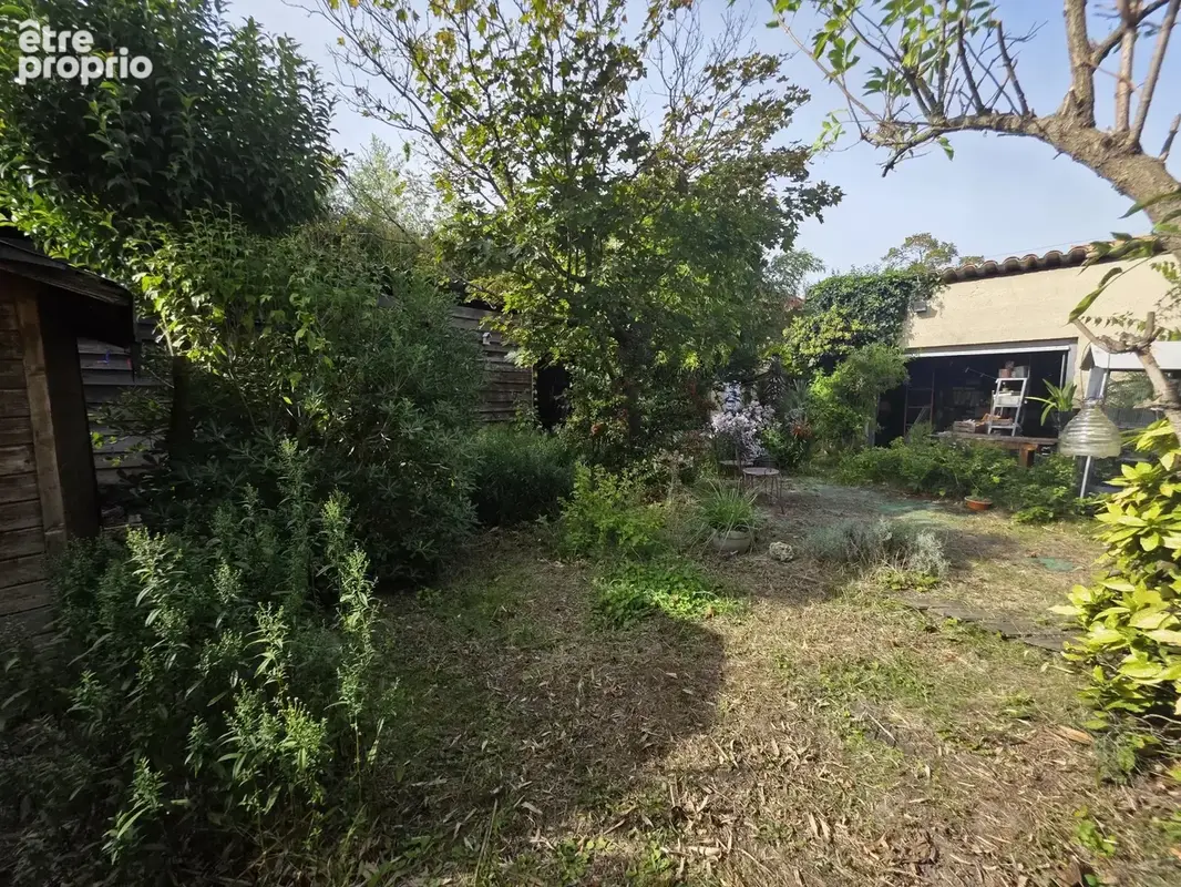 Montélimar - maison sur 2 niveaux a finir de rénover - photo 2