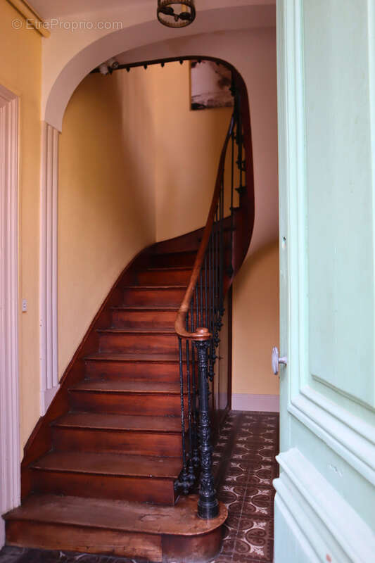 Maison à COGNAC