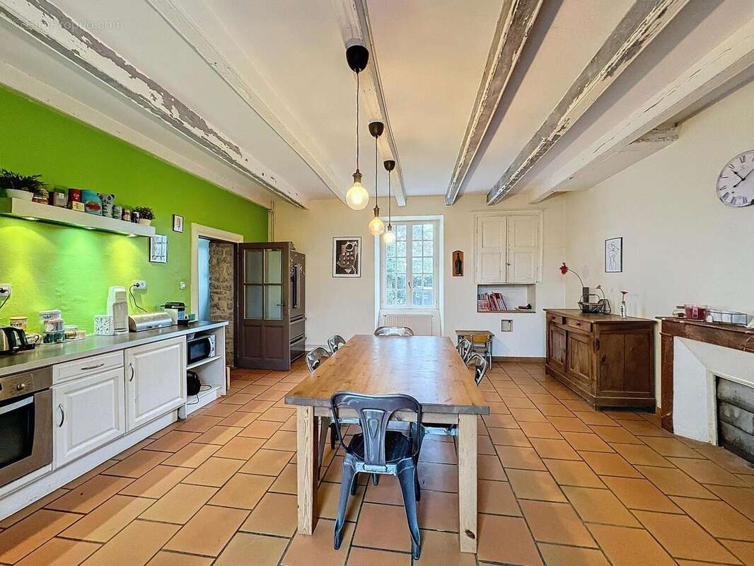 Photo 5 - Maison à VOUZAILLES