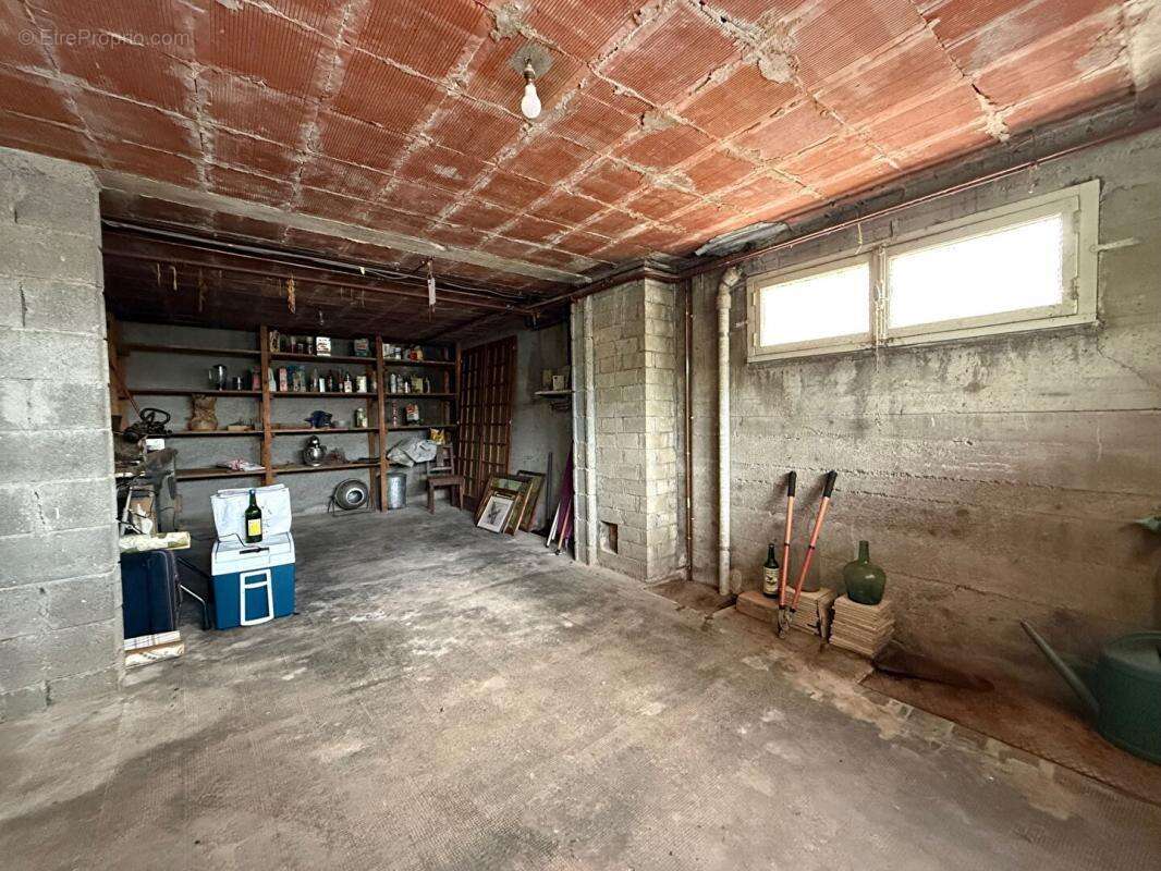 Maison à MONTGESOYE