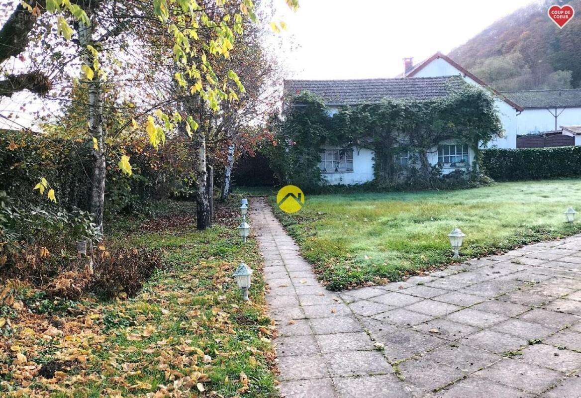 Maison à CHAMBON-SUR-VOUEIZE