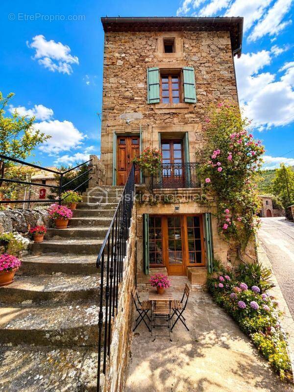 Maison à SAINT-FELIX-DE-LODEZ