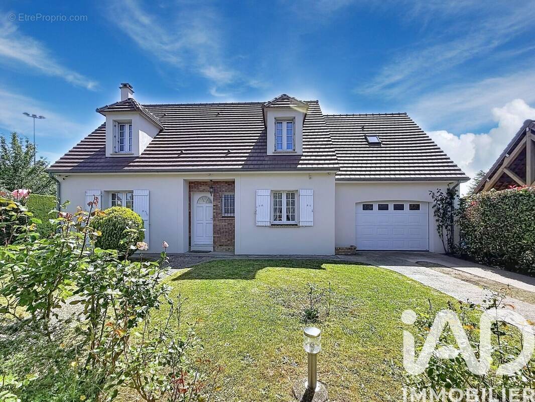 Photo 1 - Maison à BOISSISE-LE-ROI