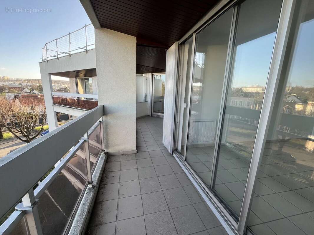 Appartement à LIVRY-GARGAN