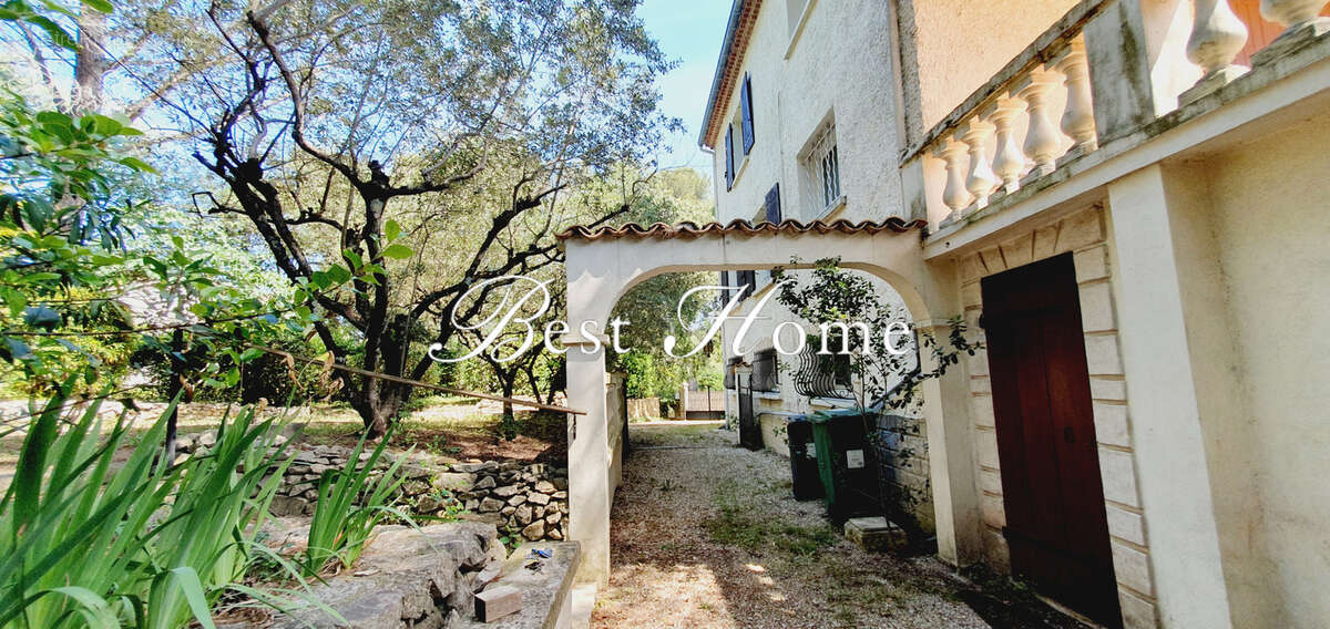 Maison à NIMES