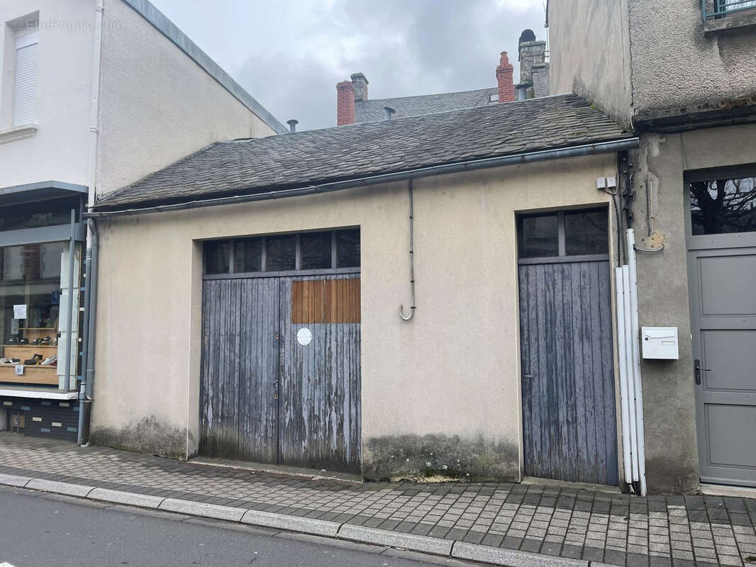 Maison à RIOM-ES-MONTAGNES