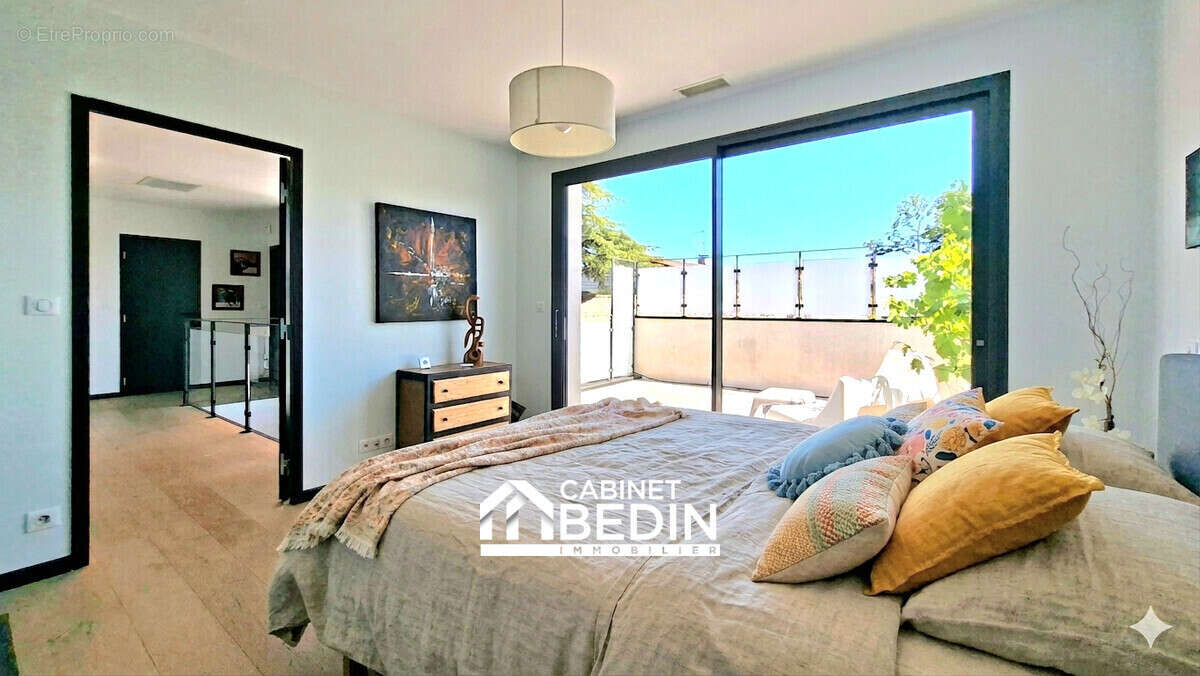 Maison 117 m² à Pessac  - photo 8
