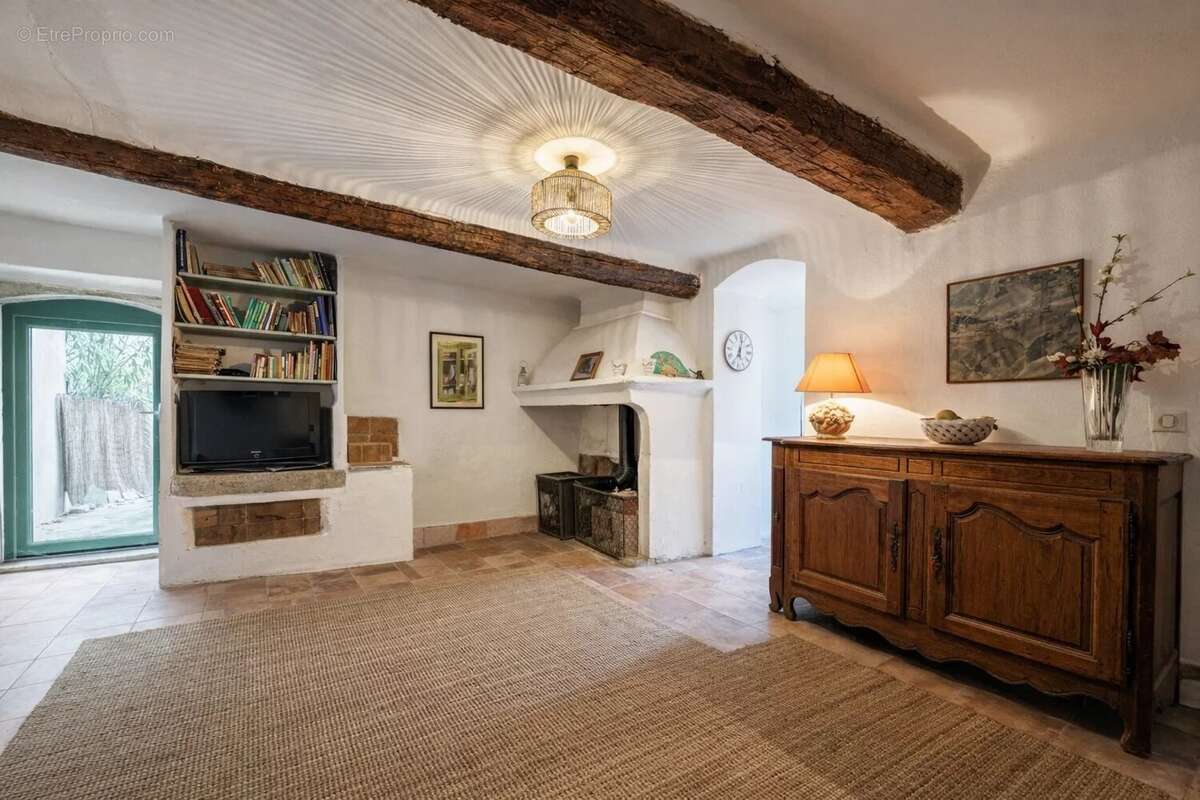 Maison à LE CASTELLET