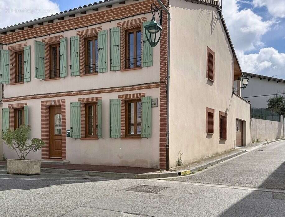 Maison à LANTA