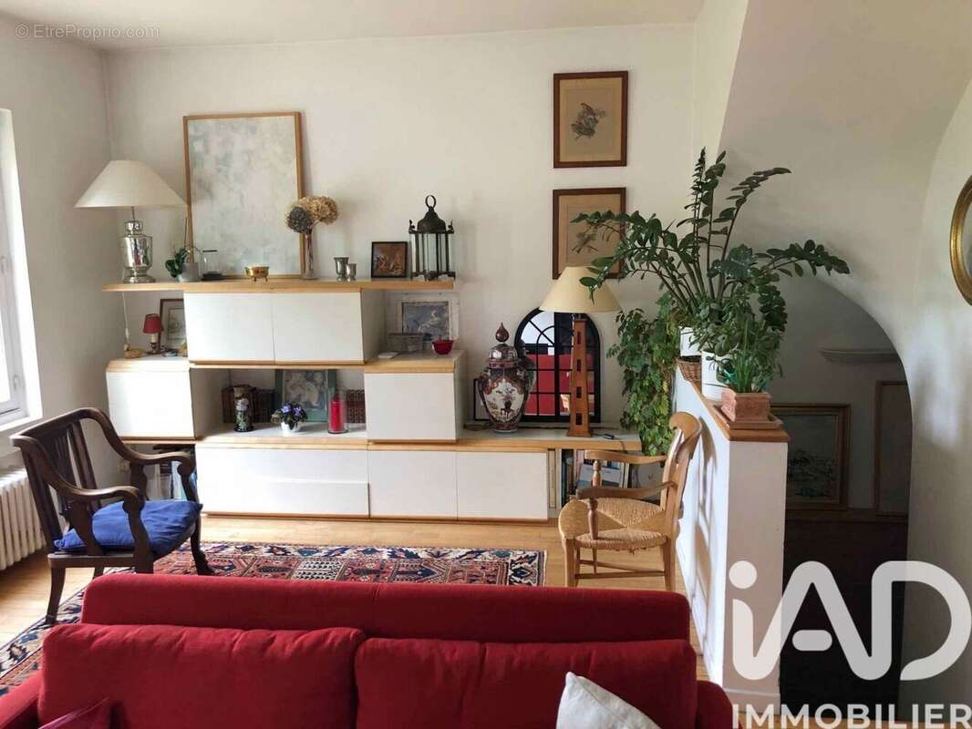 Photo 2 - Maison à VIROFLAY