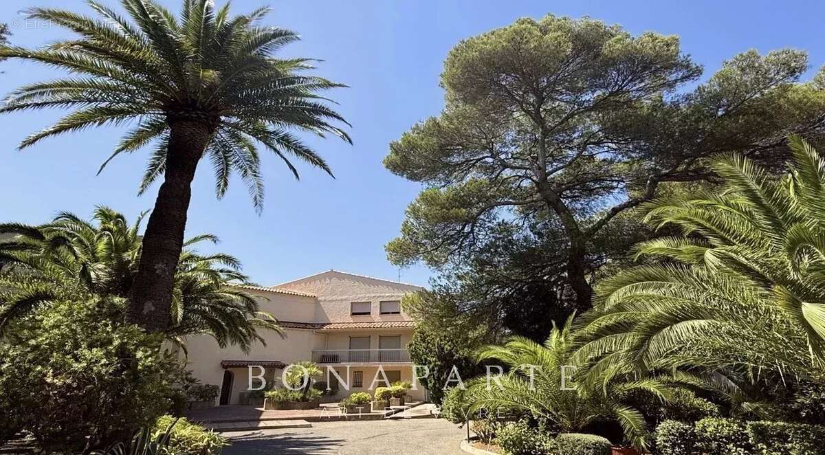 Saint raphael / santa lucia - appartement rénové - terrasse 22 m² - photo 5