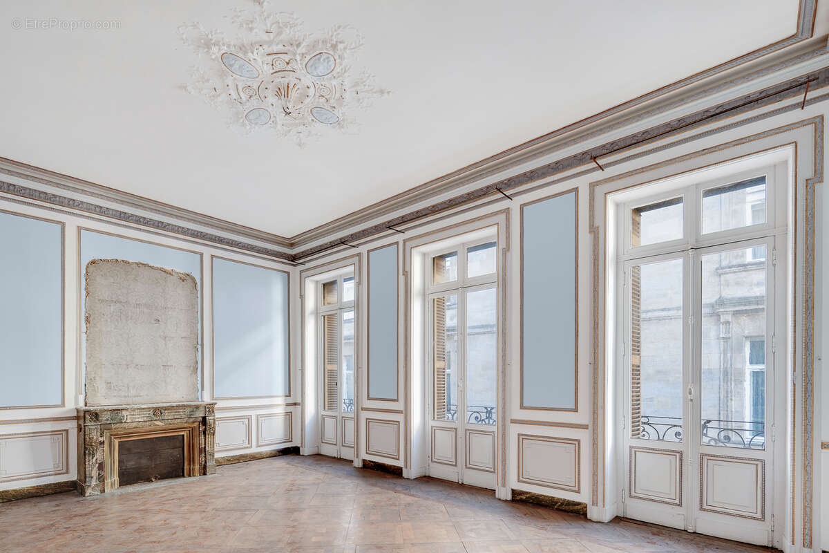 Appartement à BORDEAUX