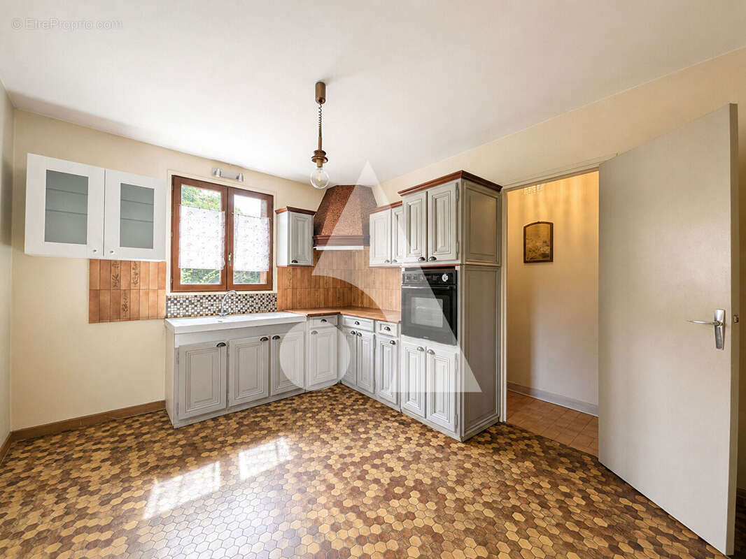La Frette-sur-Seine - Maison 3 chambres avec jardin arboré de 518 m² - photo 4