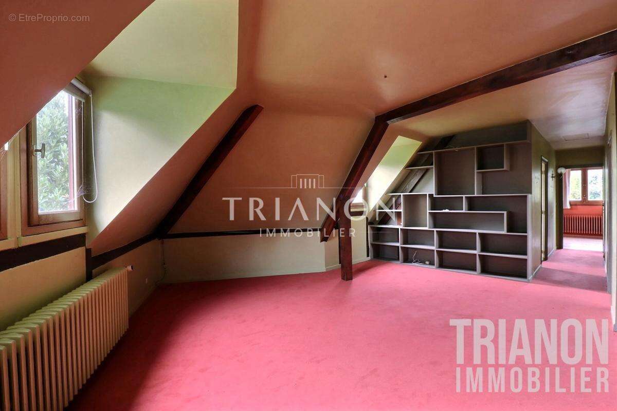 Maison à MEZY-SUR-SEINE