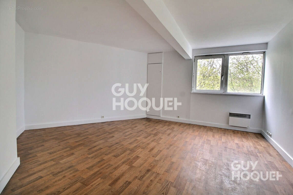 Appartement à CHAVILLE