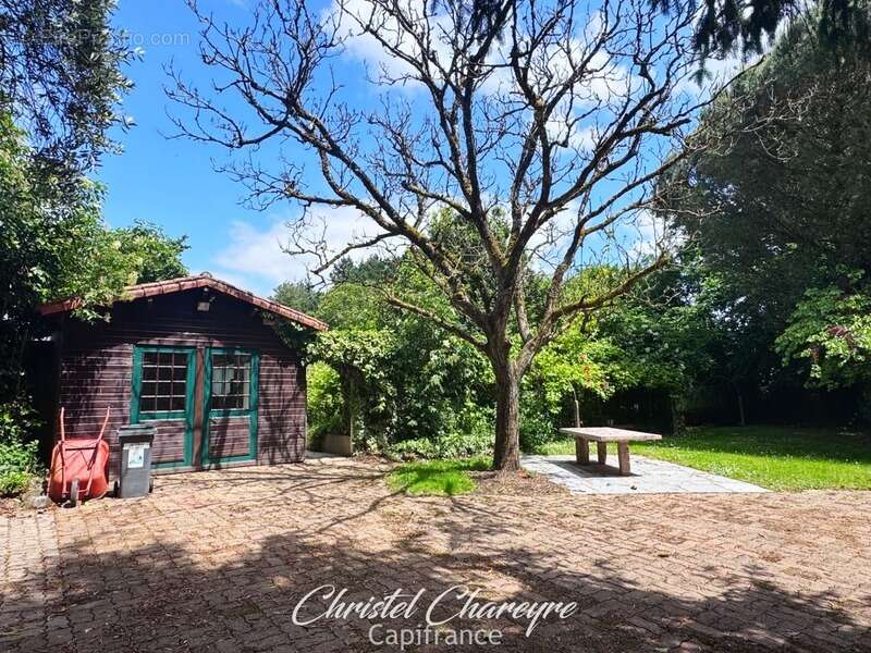 Maison à vendre 8 pièces AIZENAY (85) - photo 3