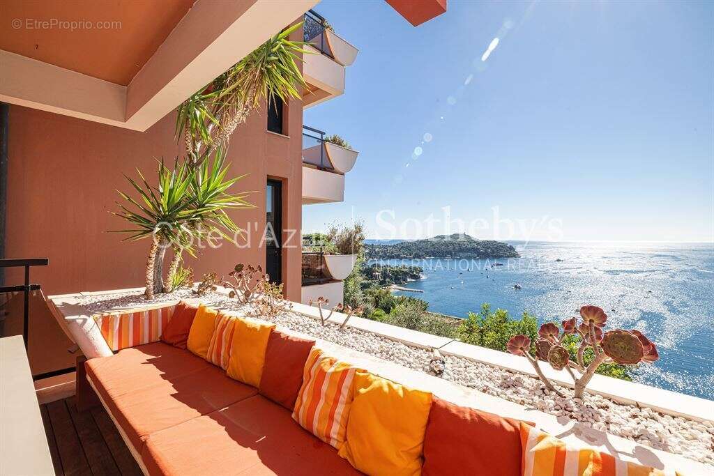 Appartement à VILLEFRANCHE-SUR-MER