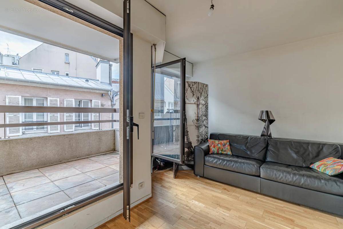 Appartement à SURESNES