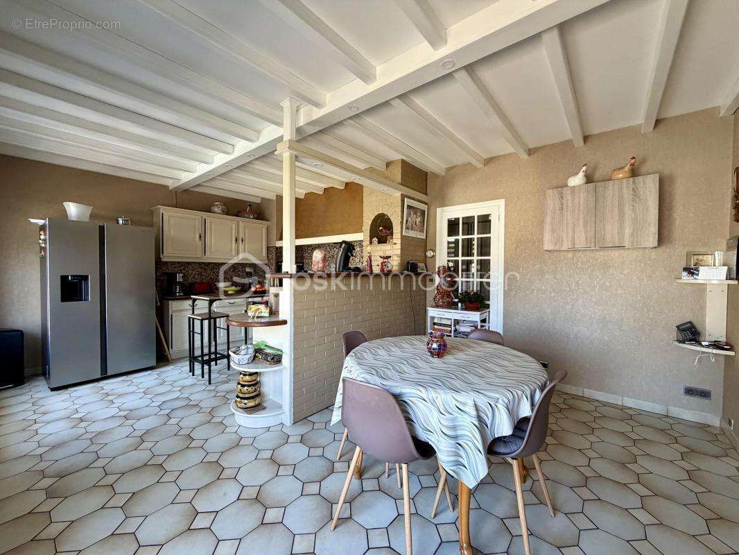 Maison familiale de 170 m² avec piscine, sous-sol complet et terrain arboré de 2 570 m² - 87220 Eyjeaux - photo 9