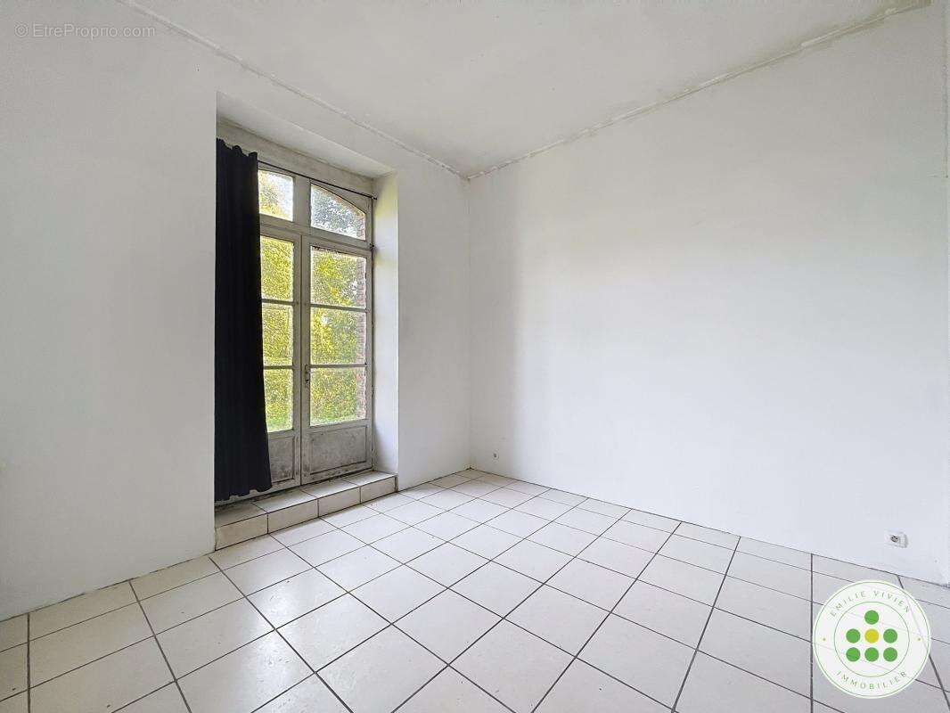 Maison à SAINT-ELIPH