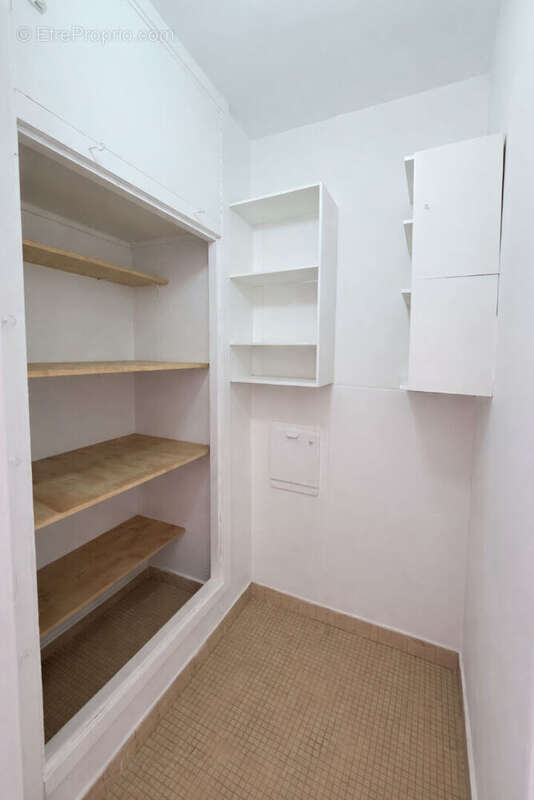 Appartement à VERSAILLES