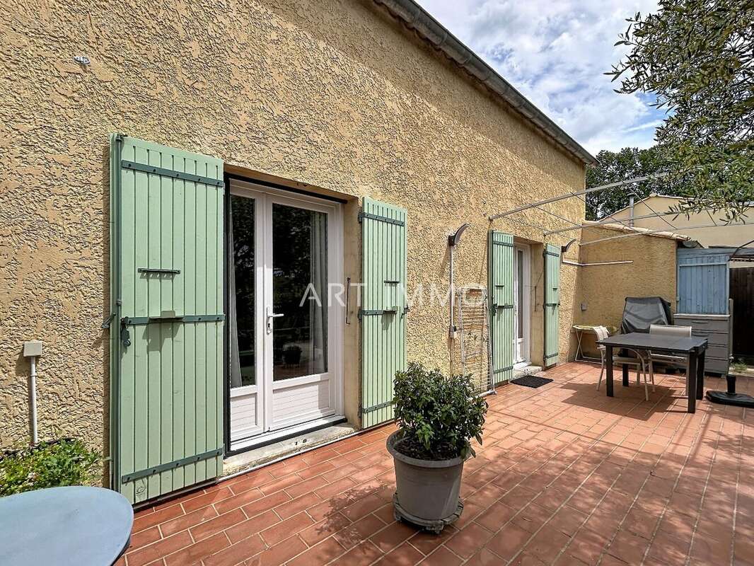 Maison à ROBION