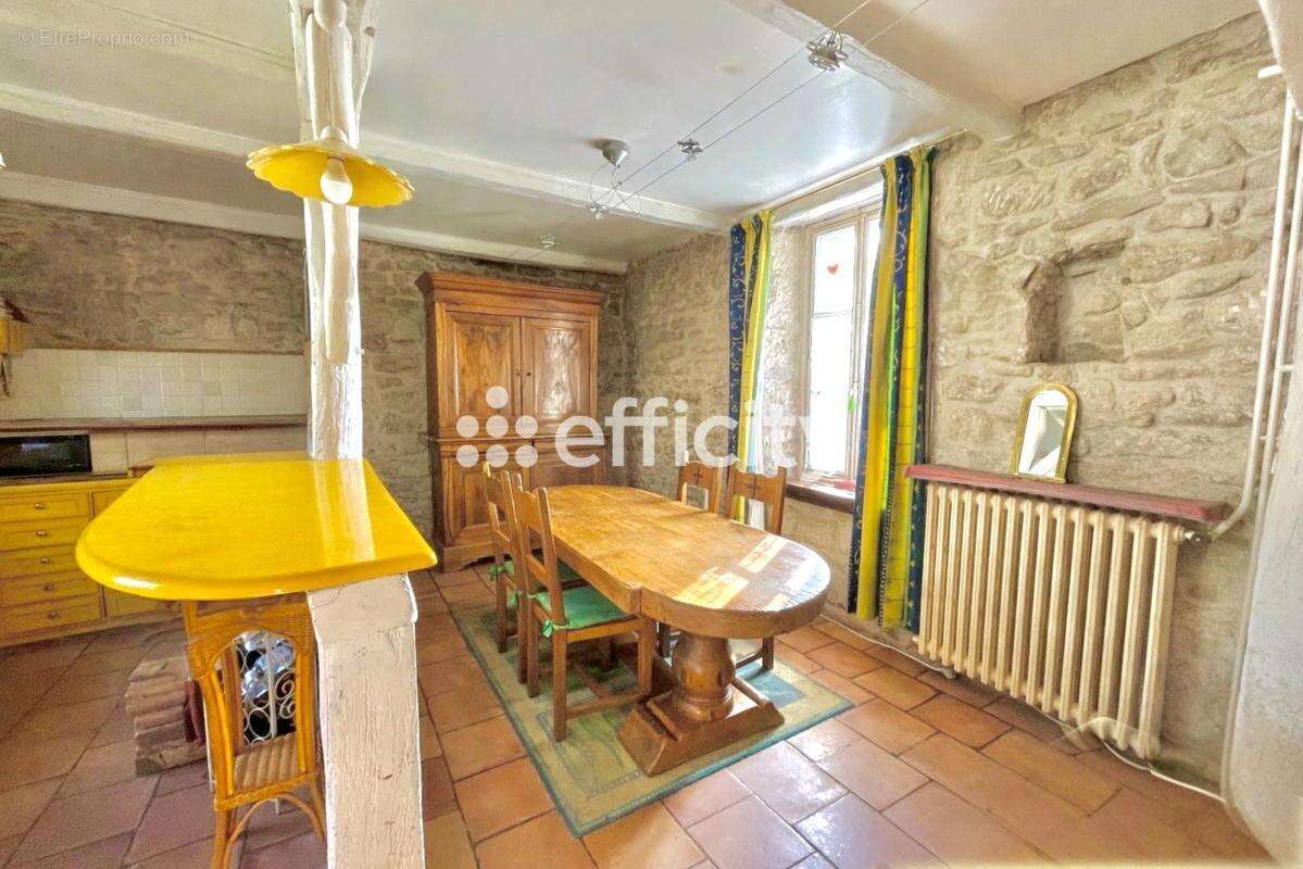 Maison à VUILLERY