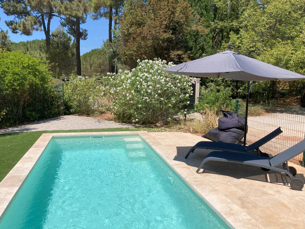Maison à ROUSSILLON