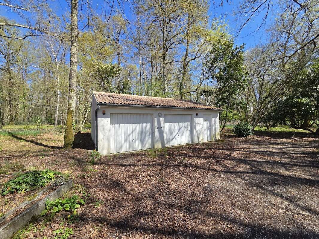 Maison à SAINT-BRICE