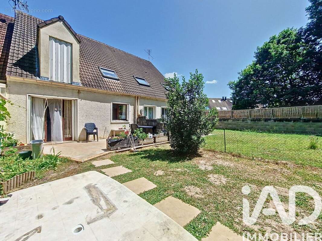 Photo 2 - Maison à LE MEE-SUR-SEINE