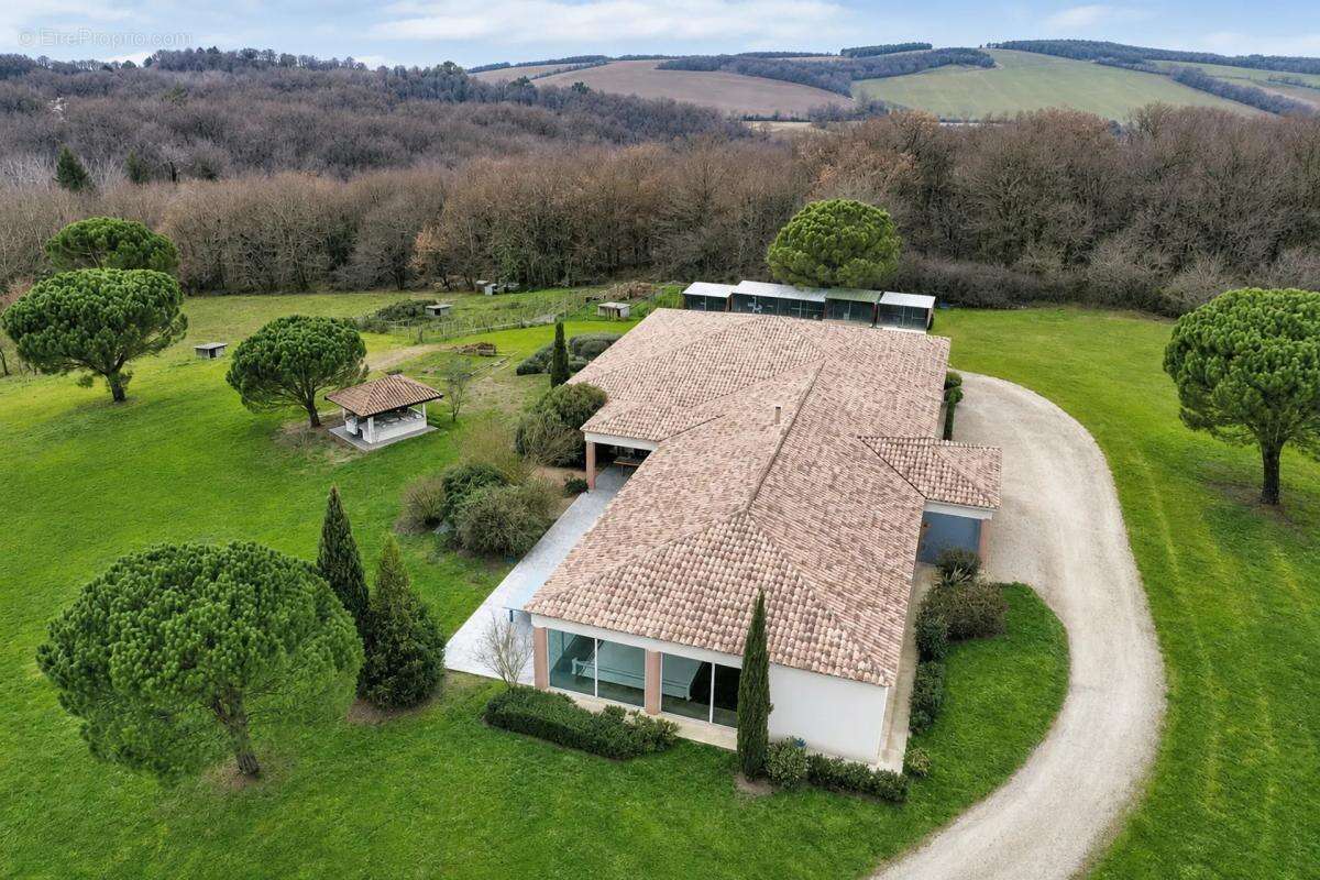 Maison à CABANAC-SEGUENVILLE