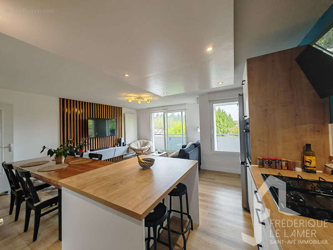 Appartement à SAINT-AVE