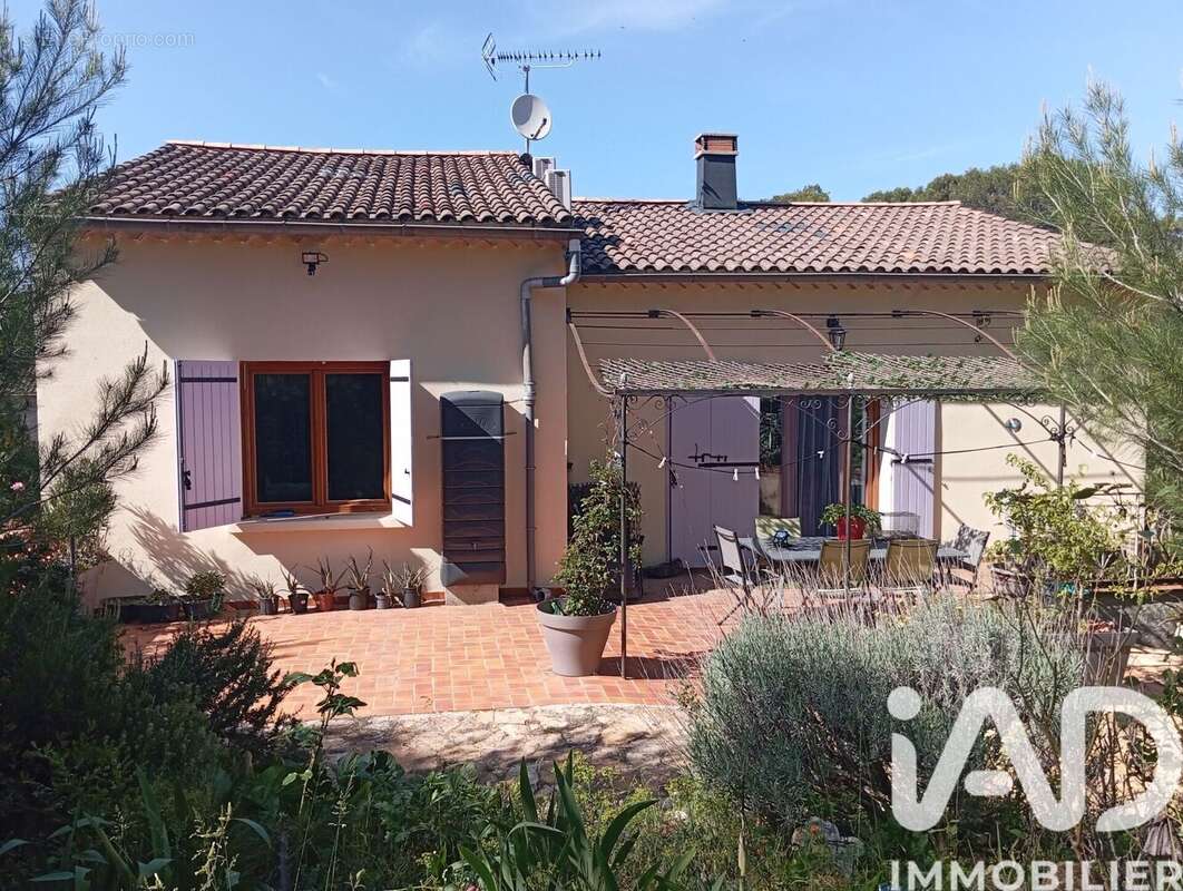 Photo 2 - Maison à PIOLENC