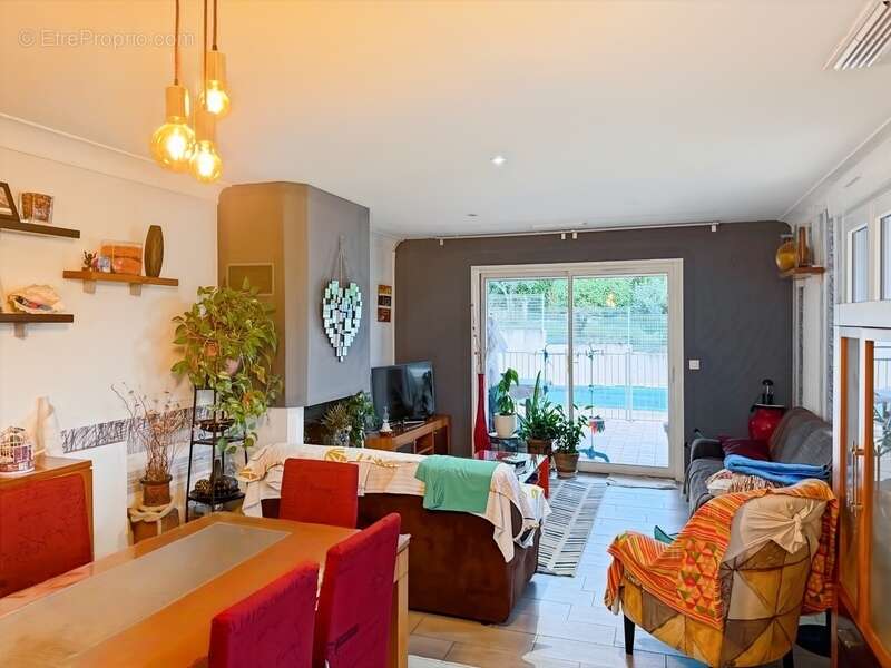 À vendre : Maison contemporaine P8 près d'Auch (Gers - 32) - photo 8