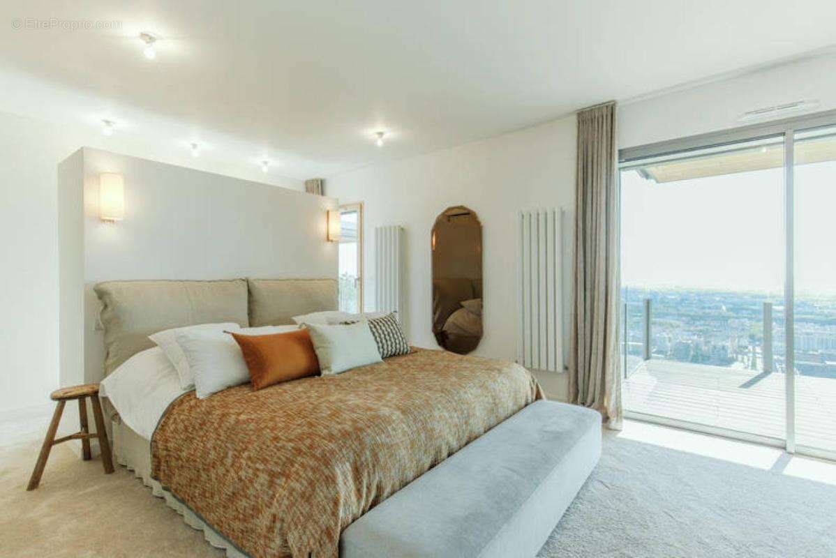 Appartement à AUBERVILLIERS