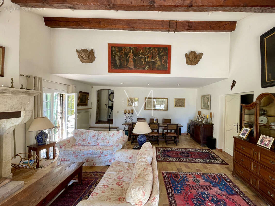 Le plan de la tour - tres belle propriété sur 4 hectares - rafraichissements à prevoir. - photo 16