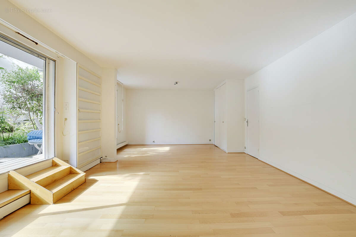 Appartement Paris 4 pièces 104.8 m2 - photo 2