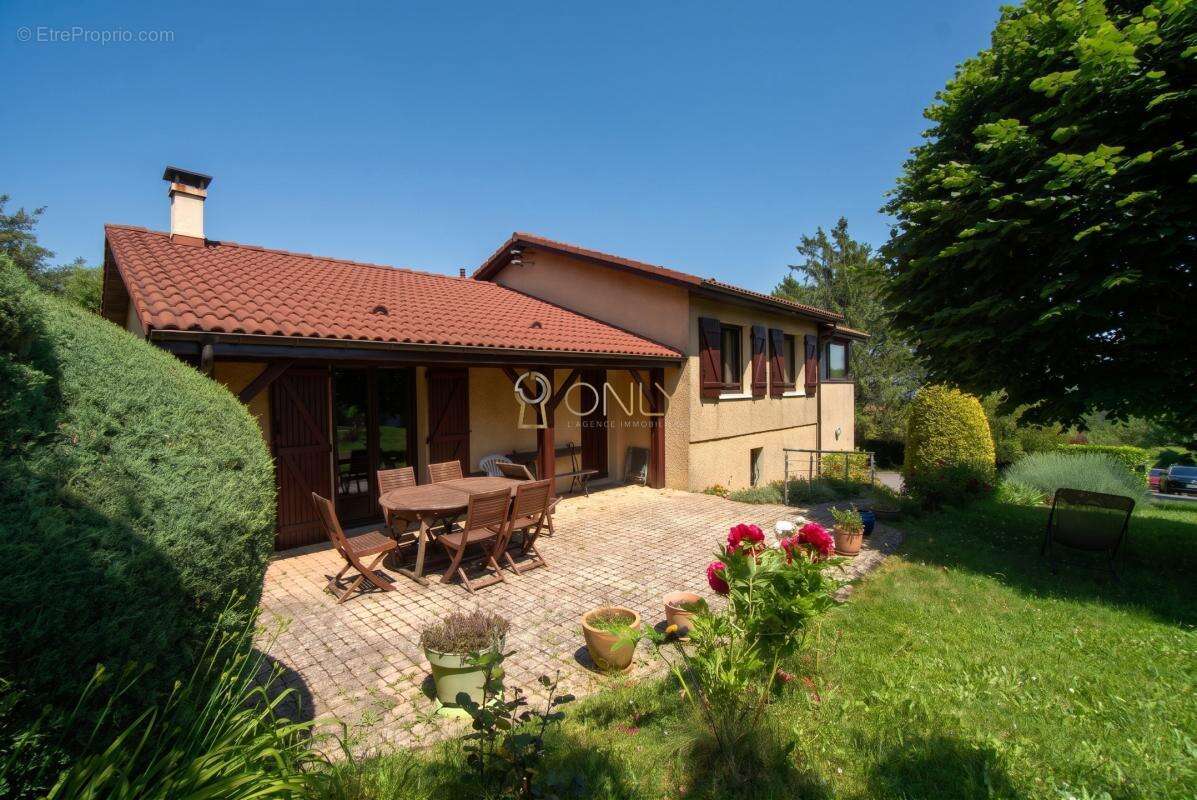 Poleymieux-au-Mont-d'Or-Maison- 116m²-4 pièces - photo 3