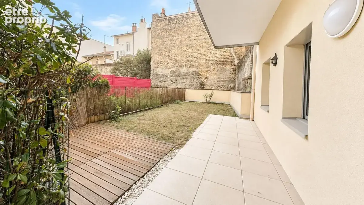 Valence centre-ville – appartement t3 avec jardin et garage - photo 9