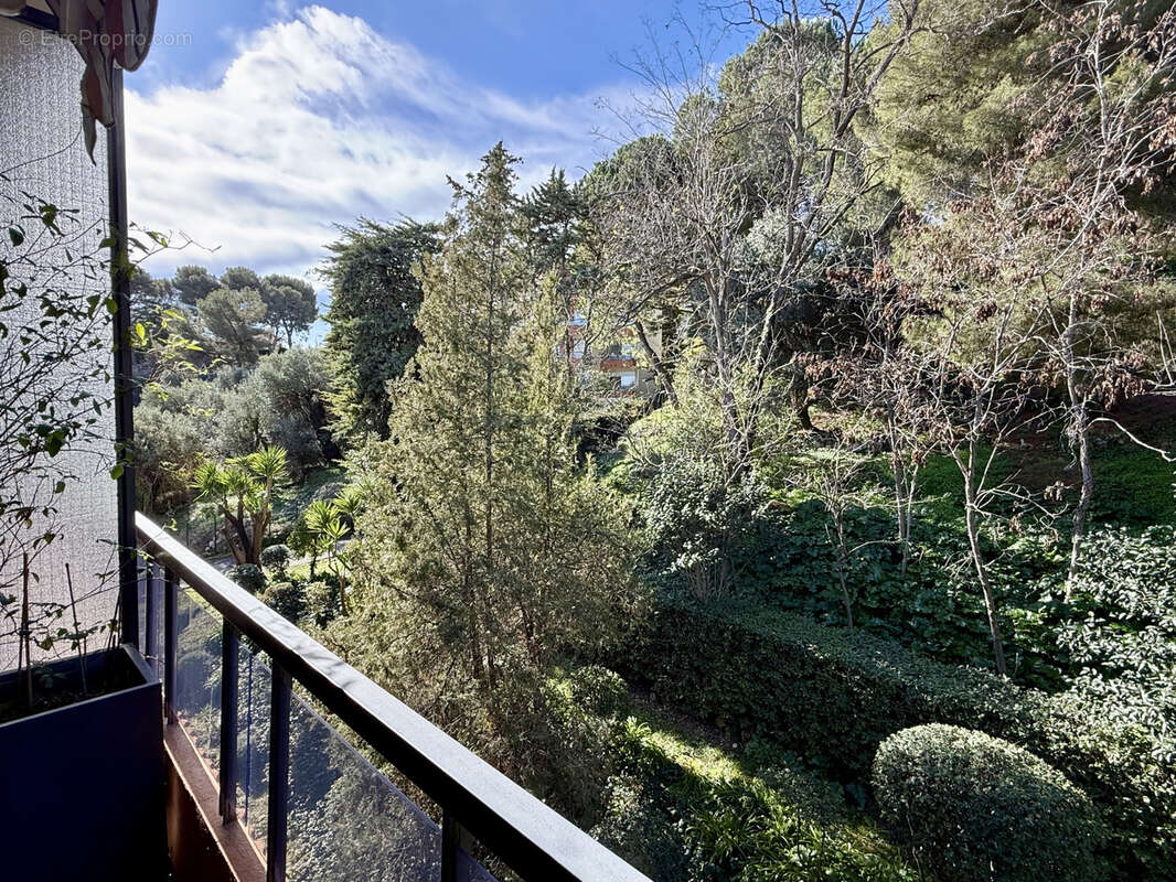 Appartement à ROQUEBRUNE-CAP-MARTIN
