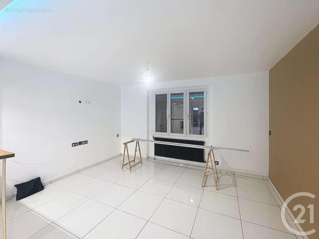 Maison à CHAMPILLON