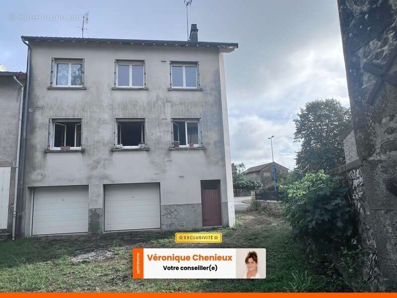 Appartement à CHATEAUPONSAC