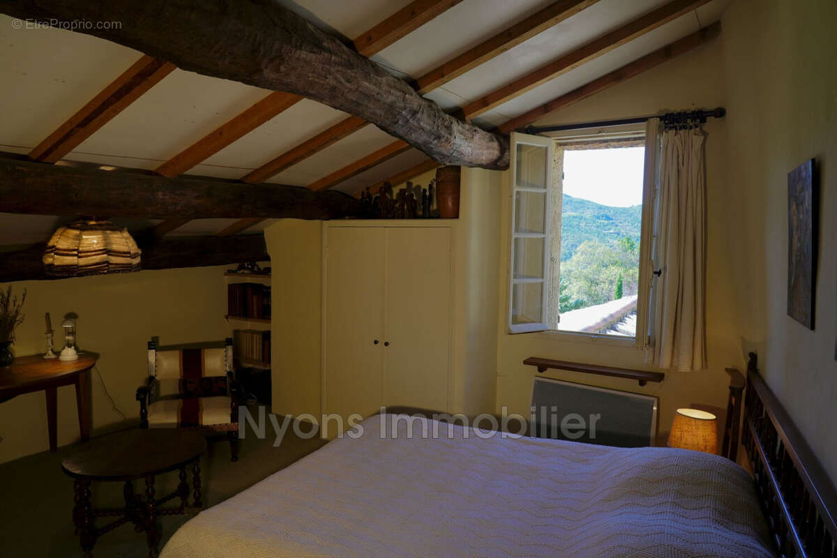 Maison à ARPAVON