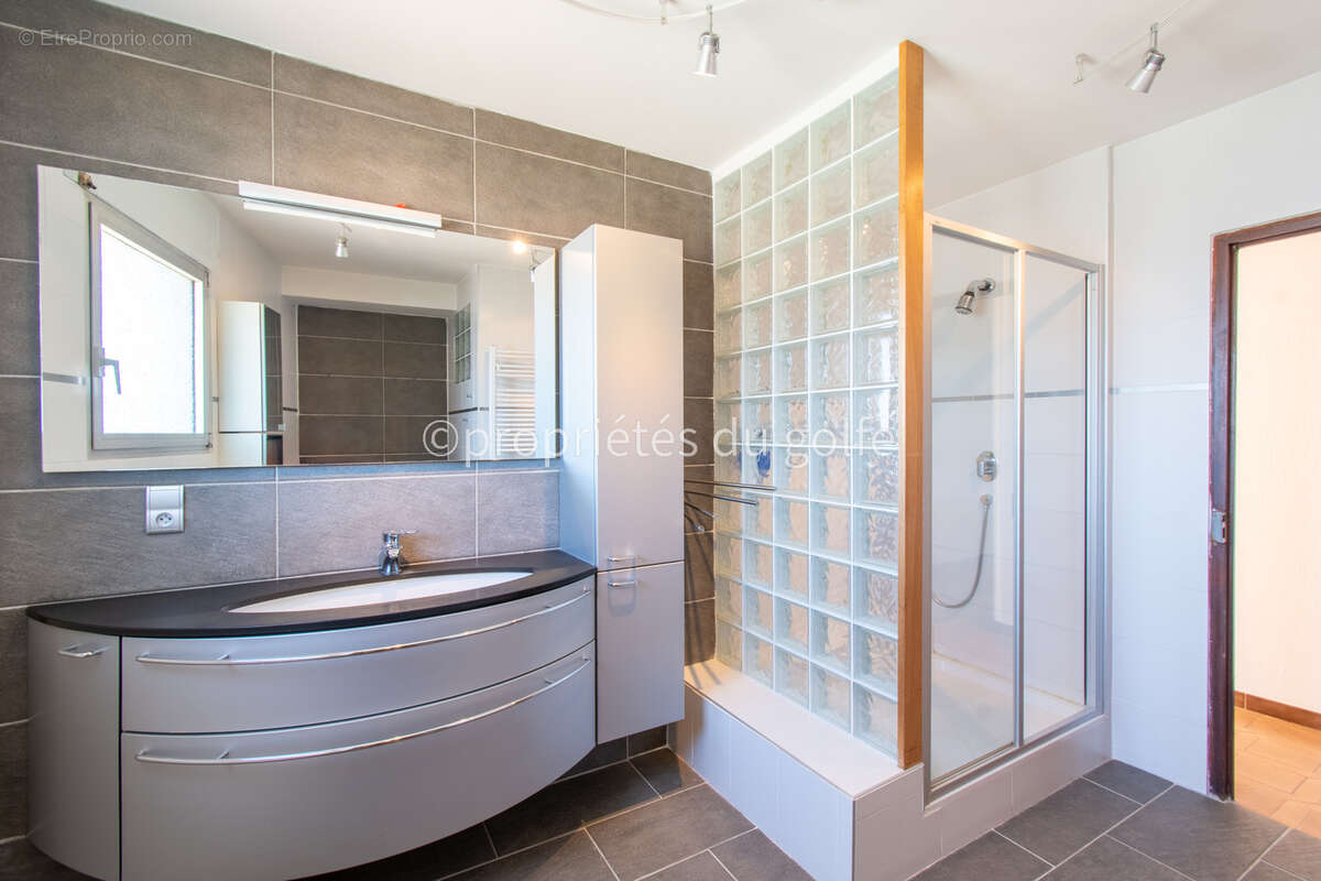 Maison à BALARUC-LE-VIEUX