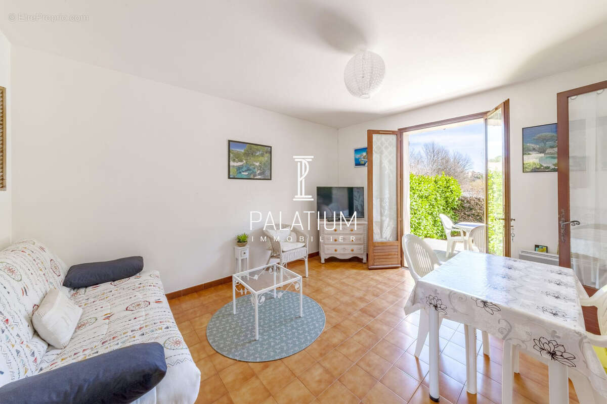 Appartement à GREOUX-LES-BAINS