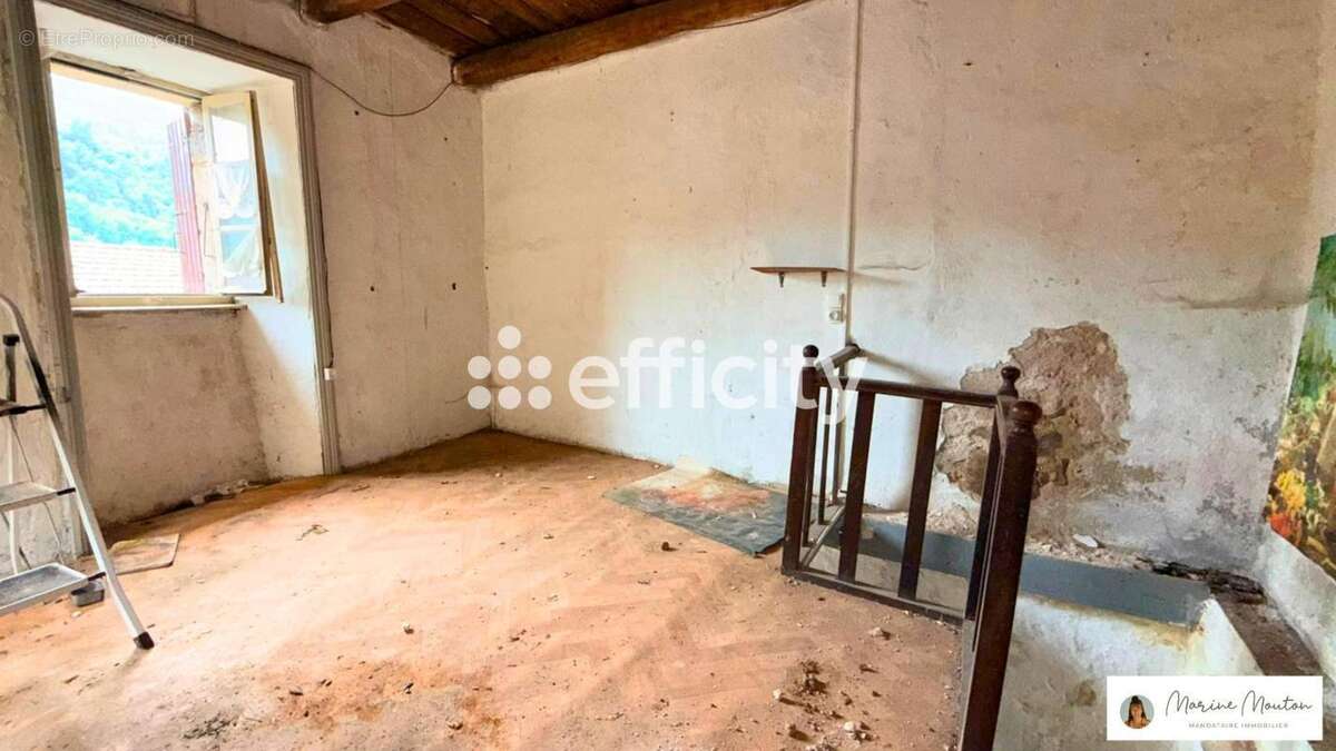 Maison 40 m² à Marcols-Les-Eaux  - photo 2