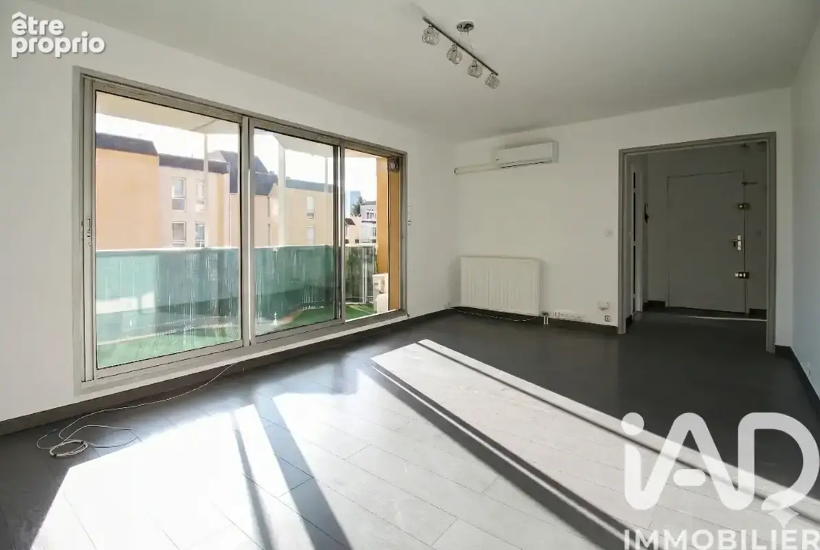 Photo 1 - Appartement à COURBEVOIE