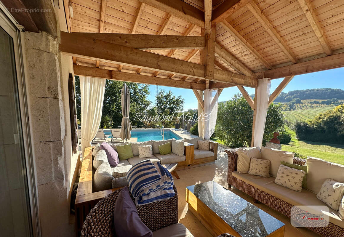 Maison à CASTELMORON-SUR-LOT